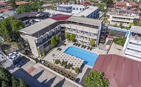 Ayapam Hotel